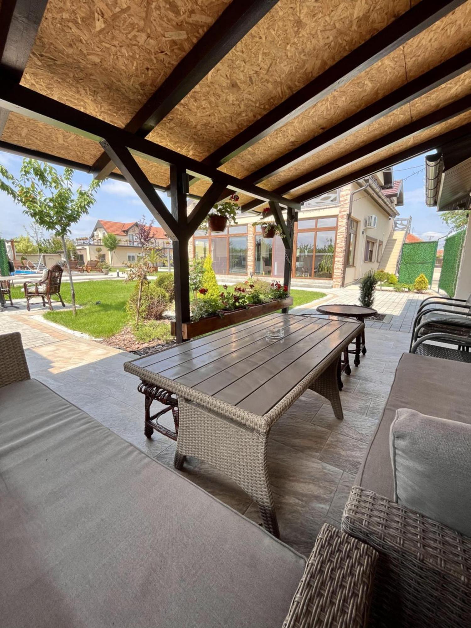 Kovac Residence 兹雷尼亚宁 外观 照片